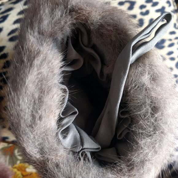 Gorgeous Vintage Fur Hand/Neck Collar & Muff Hand Warmer with Wrist Strap - Picture 3 of 6